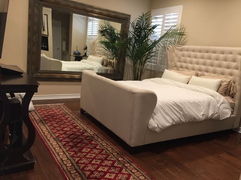 Beautiful cozy master suite with Fireplace and Top of the Line TV/Cable and furniture. All new furniture with full length mirror and tuffted headboard