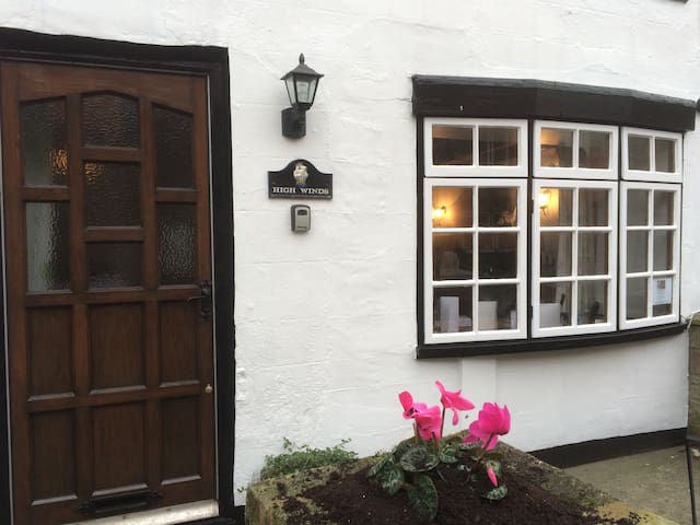 High Winds Cottage in Staithes
