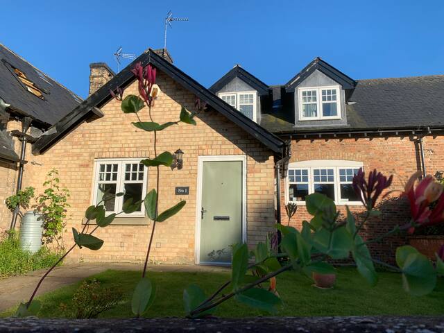 Victorian School, Escrick, York - breakfast inc