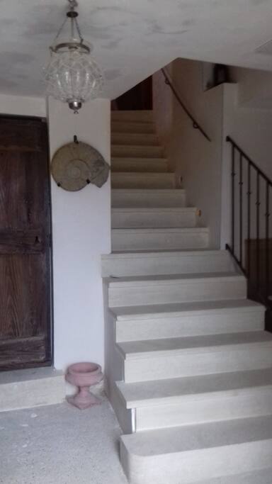 Escalier en pierre de Crillon