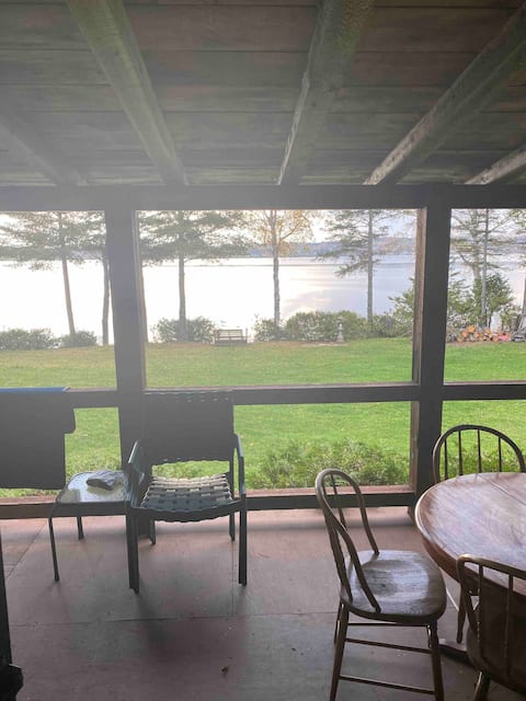 Cheerful 3 Bedroom Lake Cottage in Northern Maine