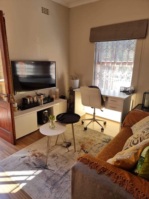 The Swaan Suite – Chic + Bright Summer Apartment