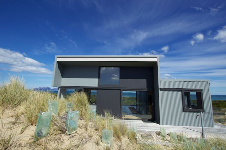 Calm Autumn Skies @ the Lighthouse