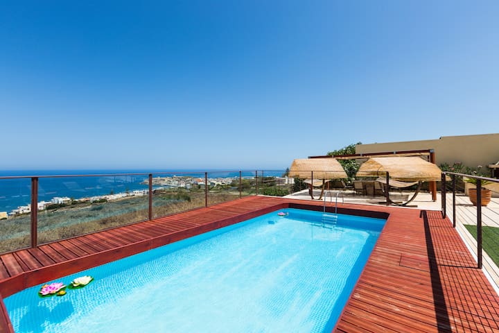 Villa Princess, Exceptional View & Close to City! gallery image 3