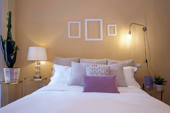 - The charming bedroom * Chez Mamie* manged by #starhost  

- L'incantevole camera da letto *Chez Mamie* managed by #starhost #uniquehomesperfectstay #starhoststay