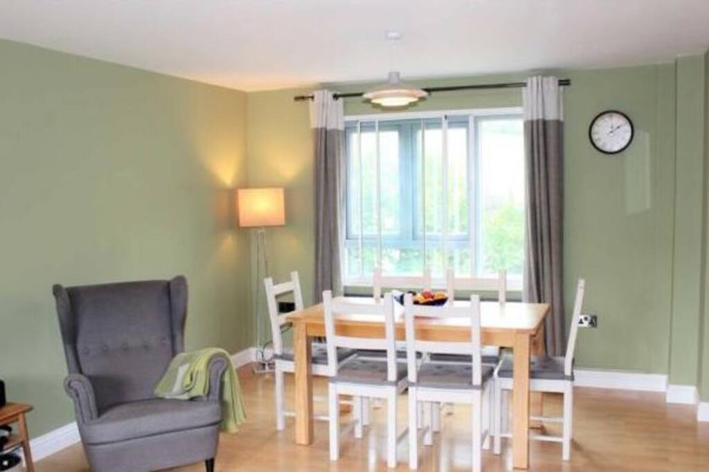 Dining Room - space to eat and relax