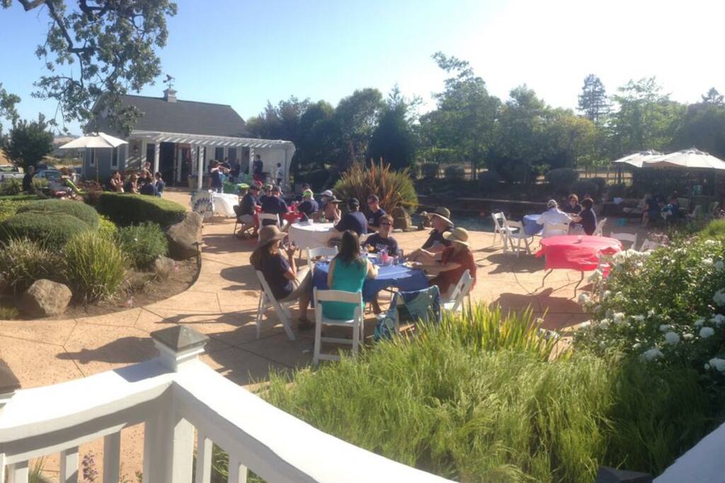 Anniversary parties and receptions