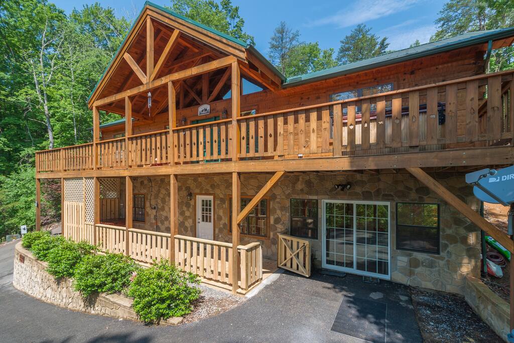 PAWS DEN IS A FULLY CONTAINED UNIT THAT SITS IN THE BOTTOM OF OUR LARGE LOG CABIN