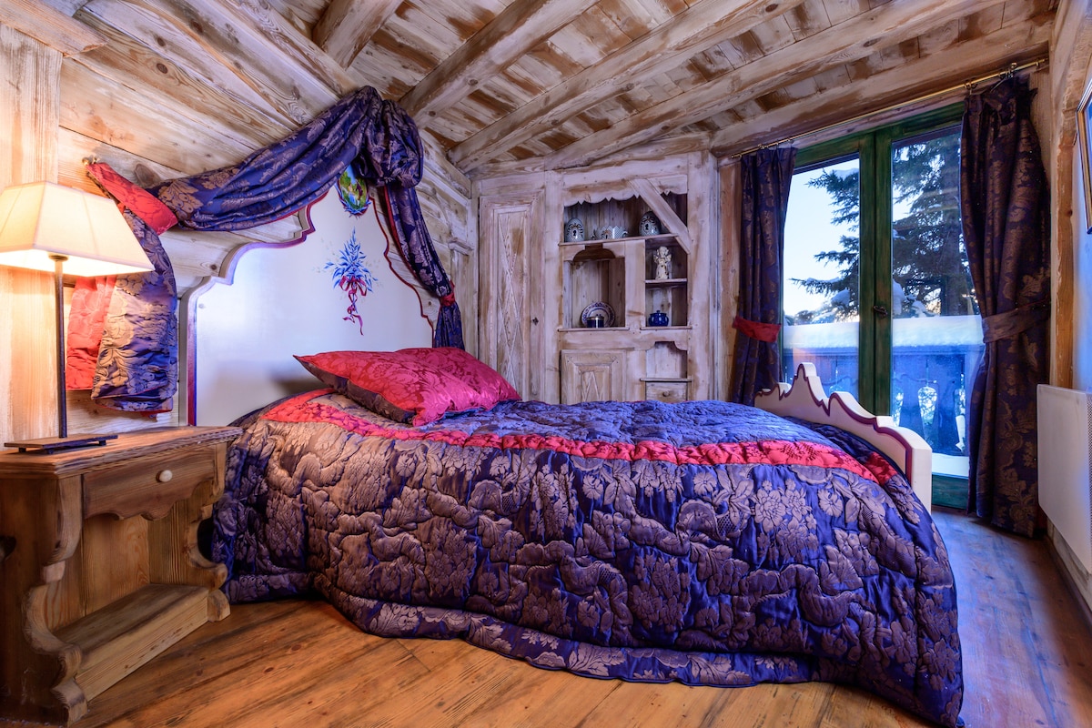 Dvokrevetna soba na prvom katu s vlastitom kupaonicom