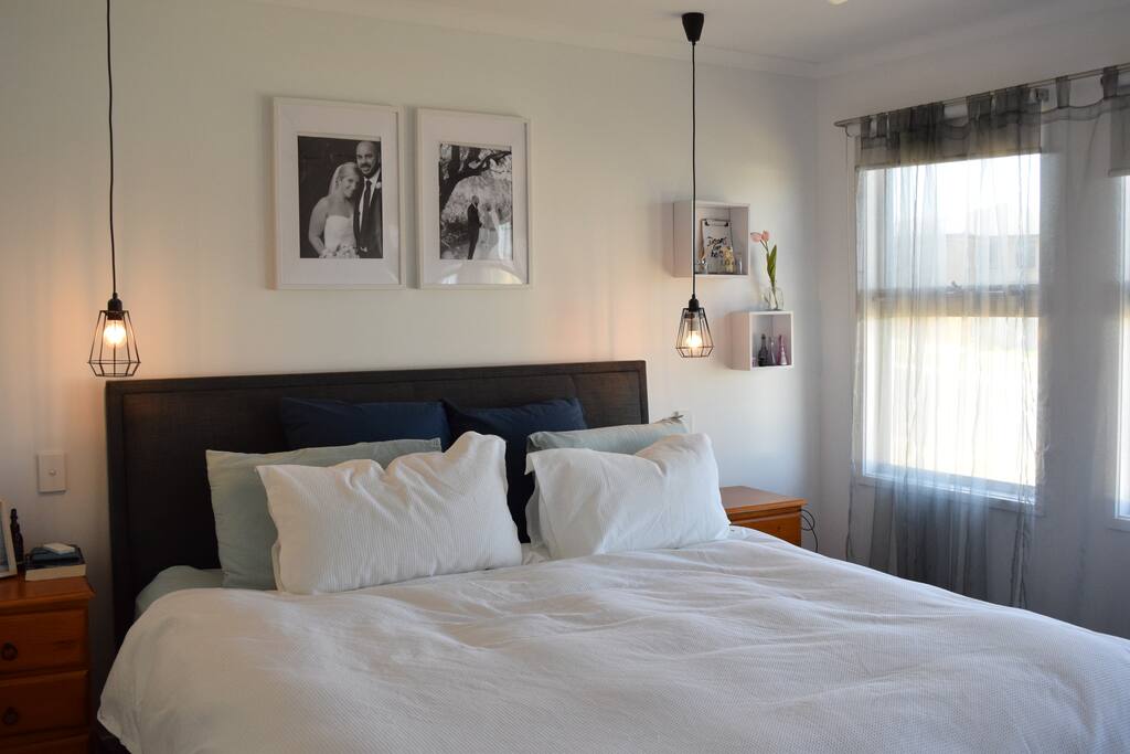 Master Bedroom - King Bed