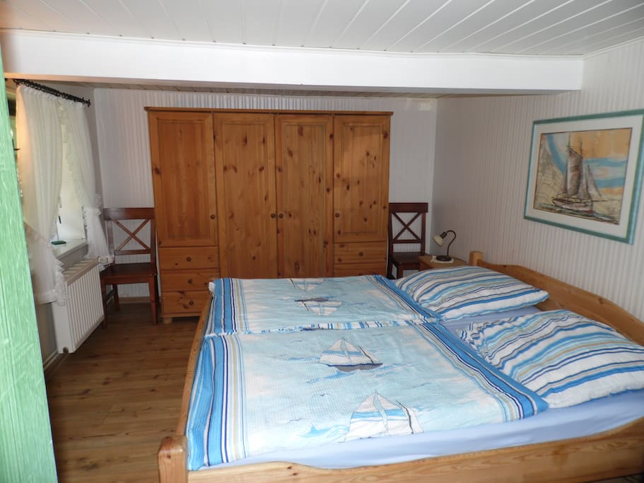 1. Schlafzimmer