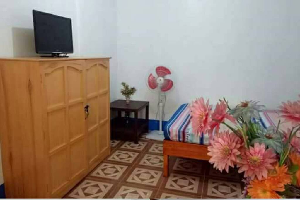 Guest room
