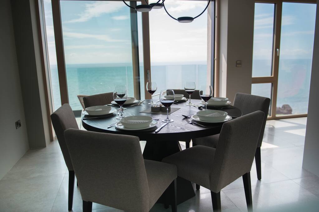 Formal dining