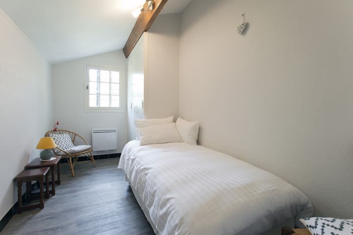 Спална соба 4 (приземје)