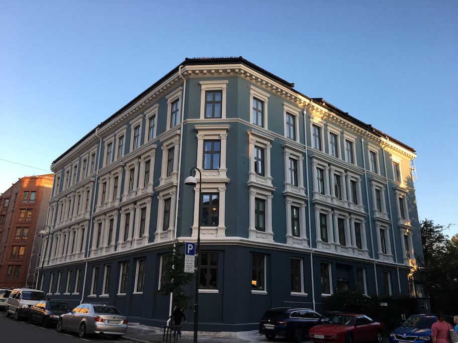 The building, as seen from the street. Freshly painted!