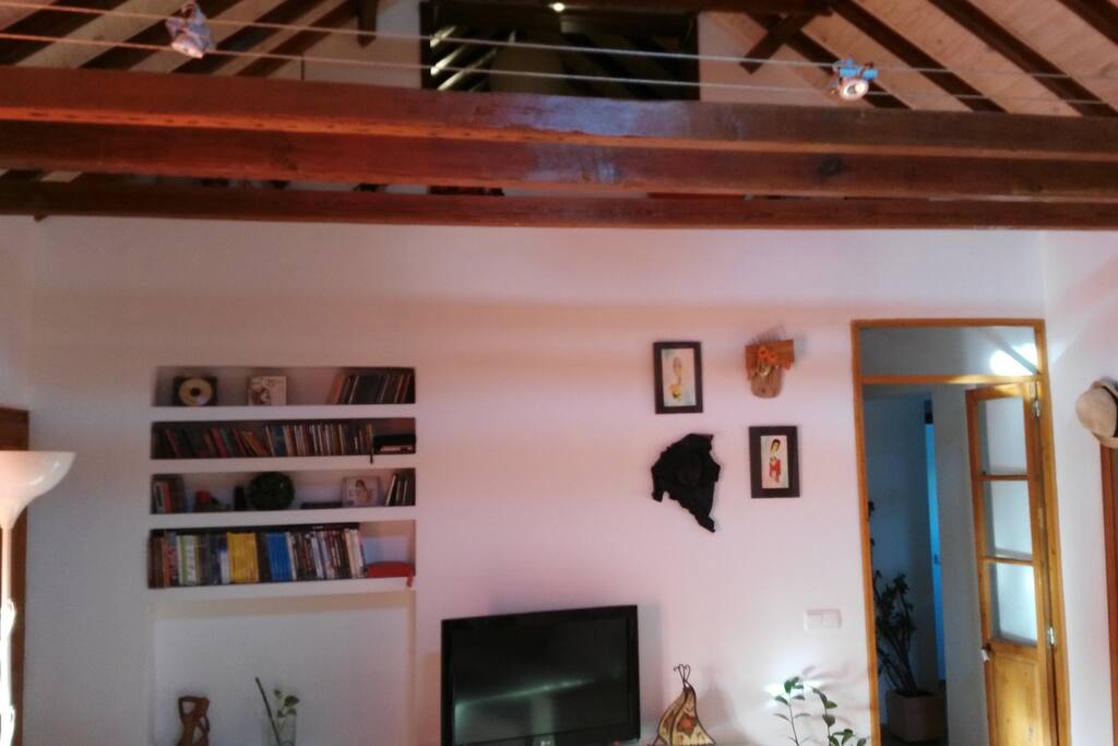 Comedor, zona común con a/c.