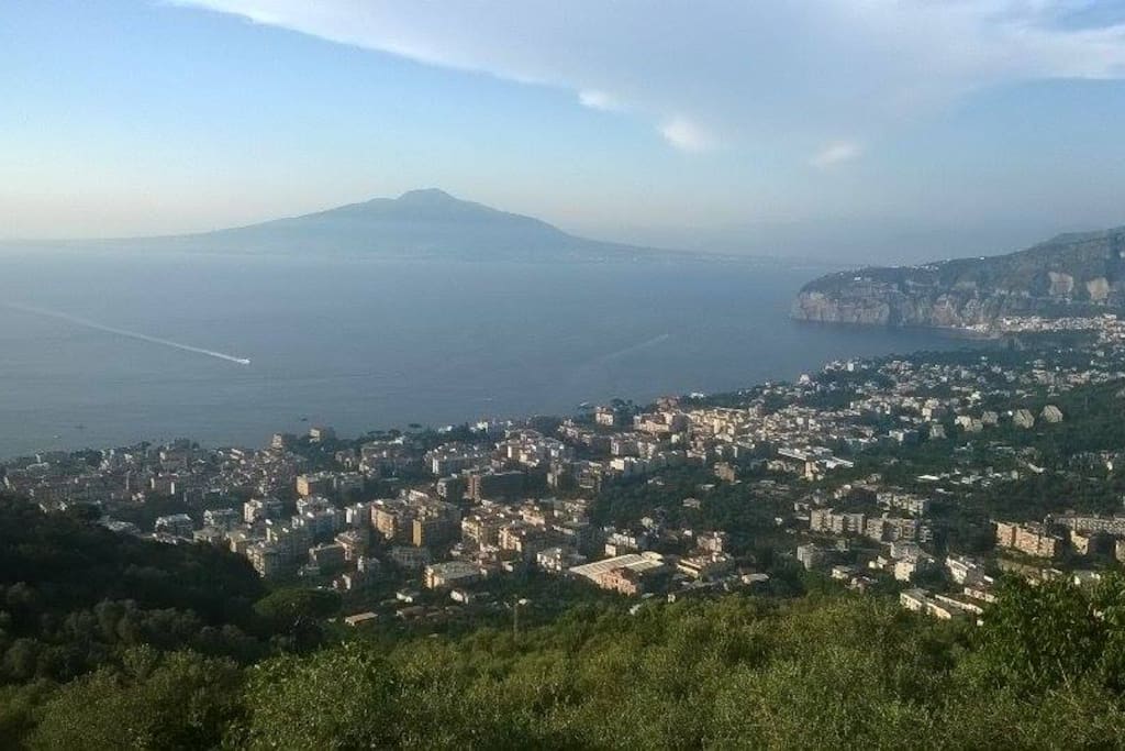 vista panoramica da camera da letto .