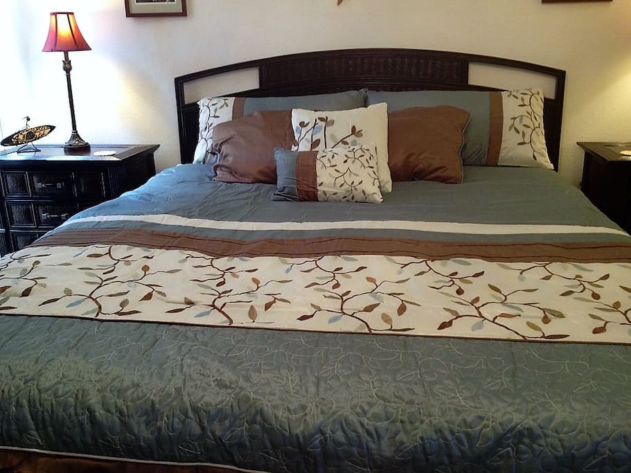 COMFY KING SIZE BED