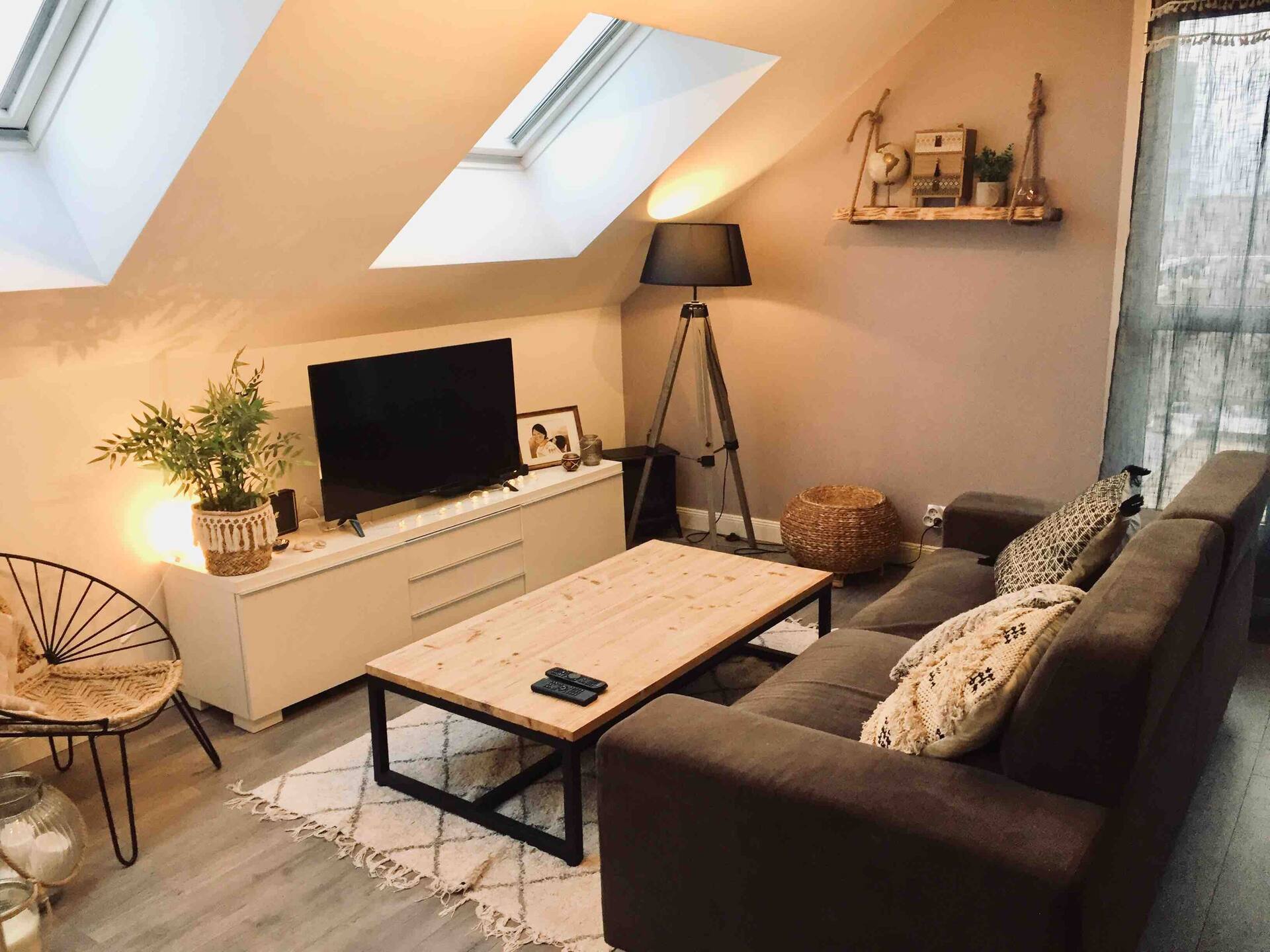 Cozy 1-Bedroom in La Roche - Place de Vendée/City Center
