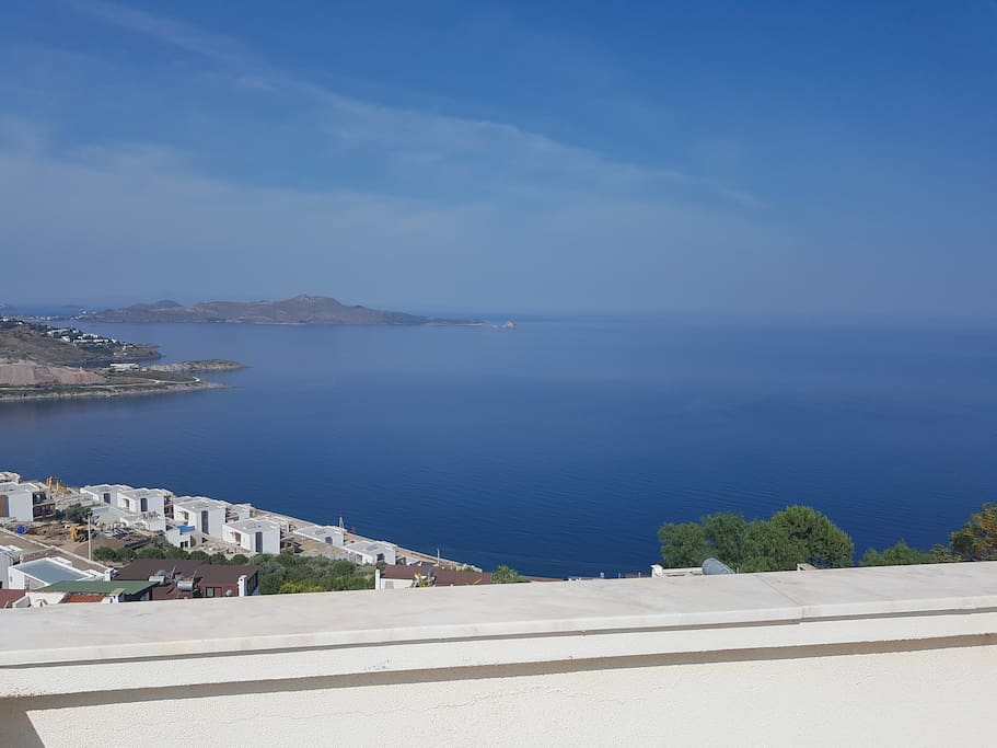 Die Aussicht von der oberen Terrasse