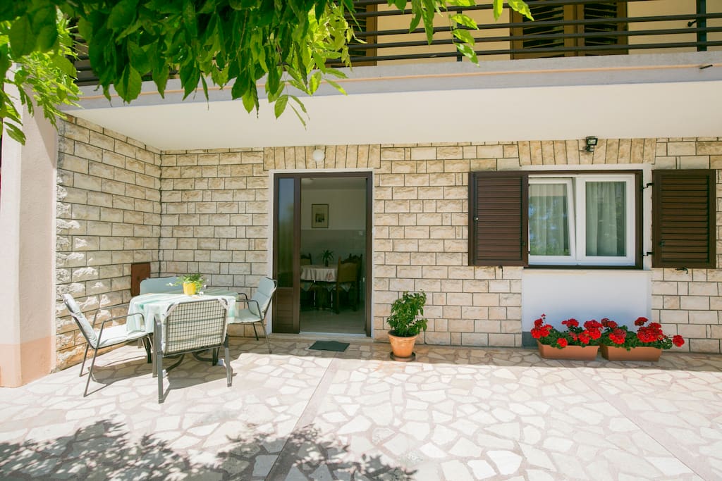Terasa ispred apartmana