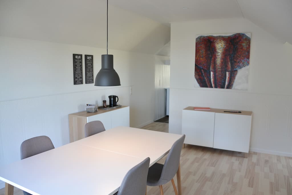 Dinning room, 1. floor