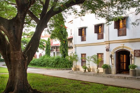 Beyt Al Salaam 1, flavour of Stone Town