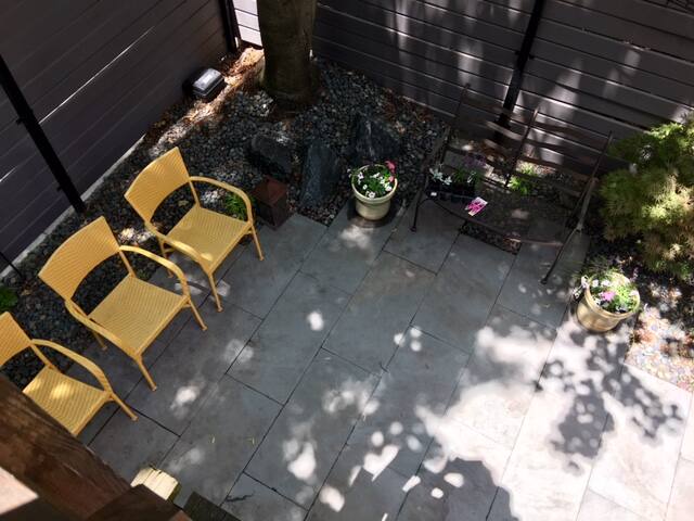 RARE FIND Luxury 4BR, 3BTH. Lincoln Park/DePaul gallery image 5