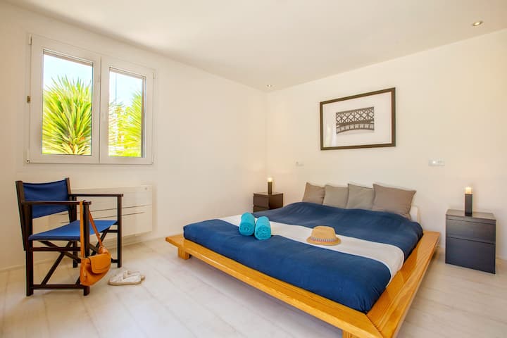 Bedroom III, bed with 180 x 200 mattress