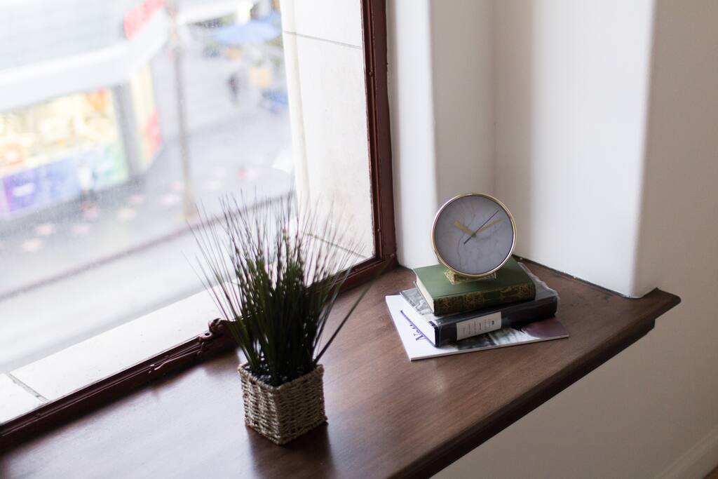 Beautiful decorations make this unit feel more like home
