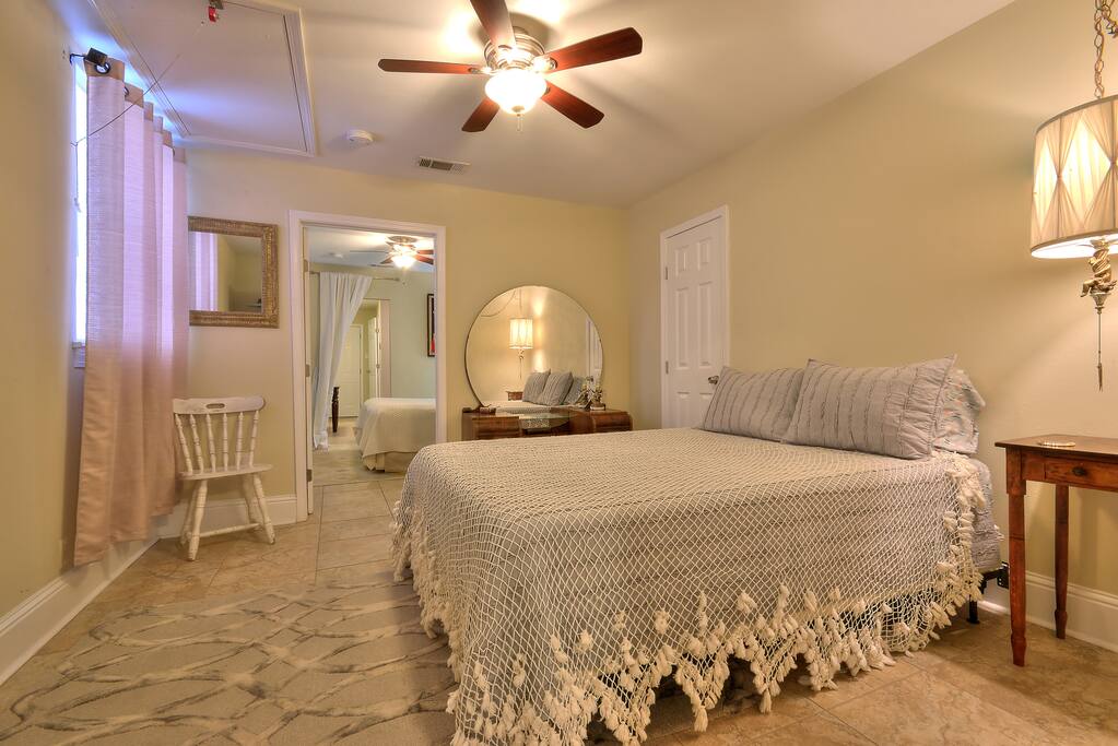 queen bed tuft and needle mattress.