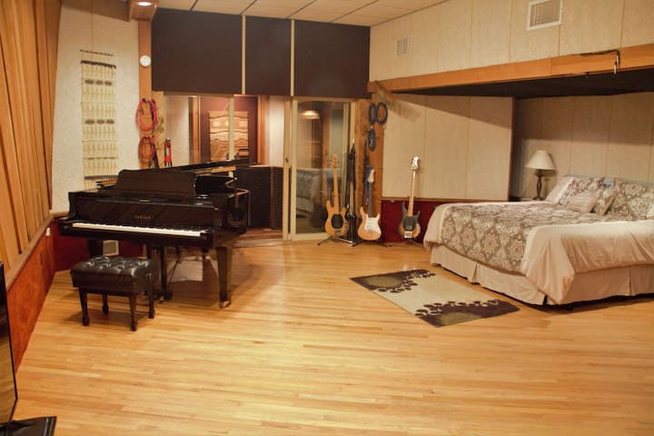 Unique Converted Recording Studio BnB Experience