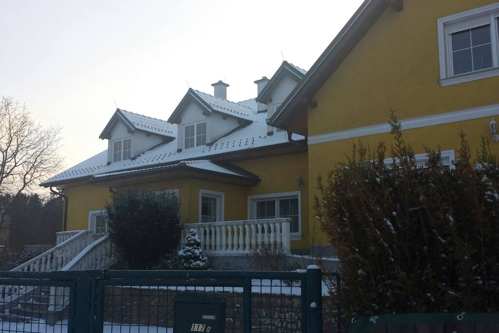 Facciata esterna invernale