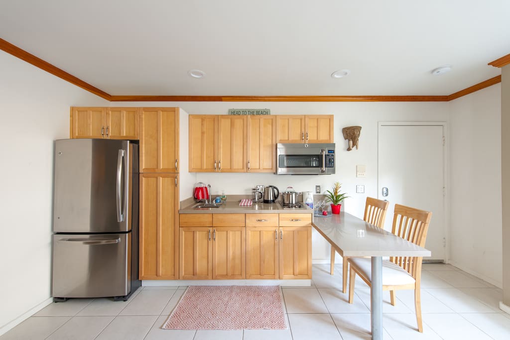 3/4 Kitchen