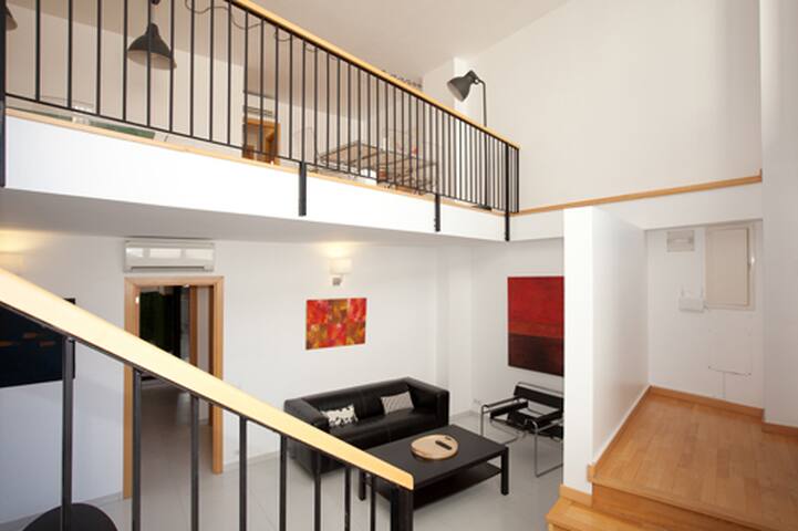 Large 3 bedroom 3 bath flat max 10 happy people! gallery image 4