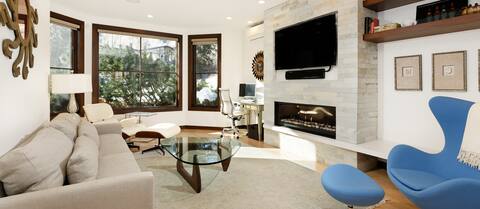 Luxurious Core Townhome