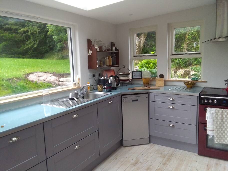 New kitchen with garden aspect