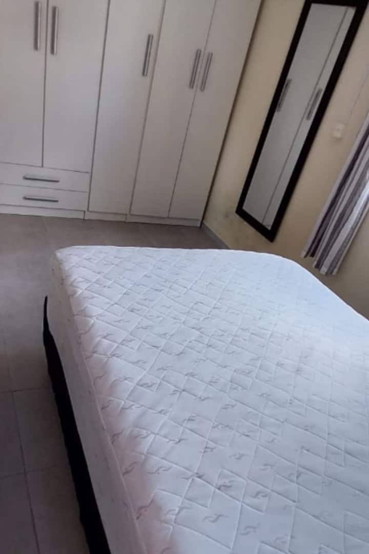 საძინებელი 1