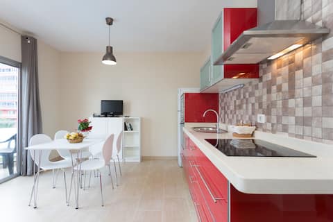 Central apartment with views