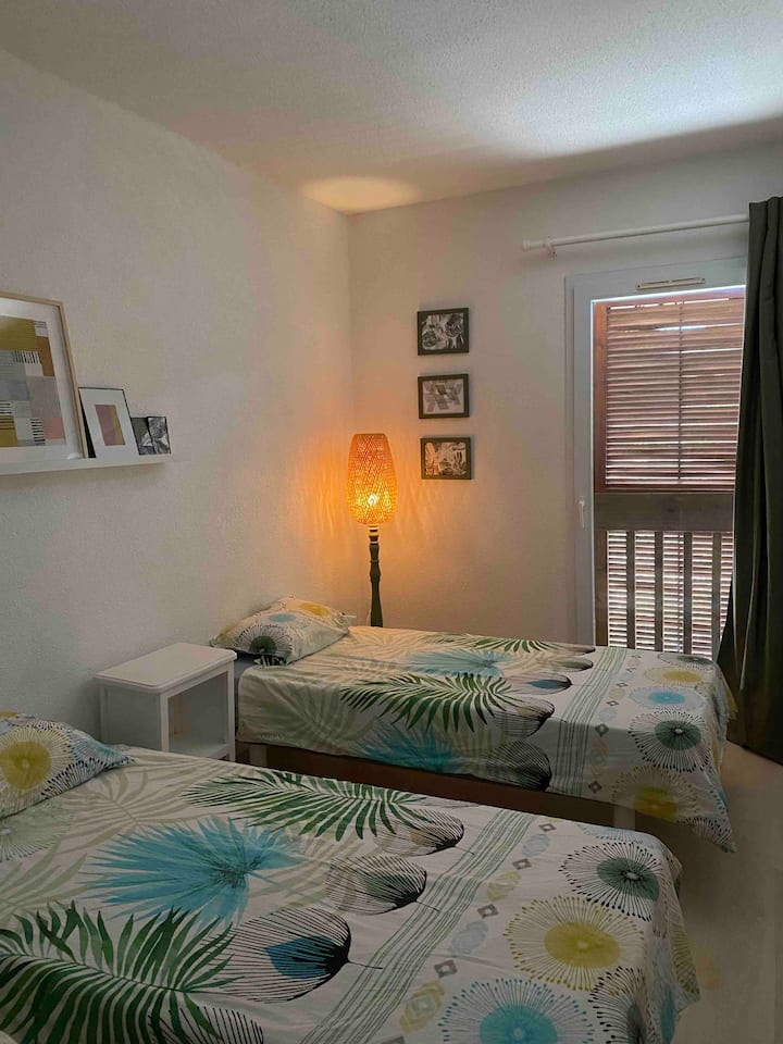 Втора спалня, 2 легла в 90