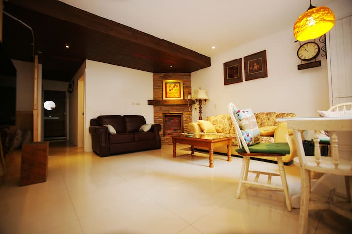 New Xīnhai MRT 2 Room apartment