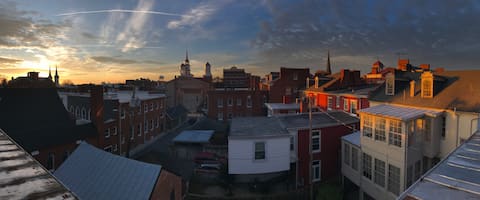 Historic Downtown Synagogue Apt w/ Rooftop Deck