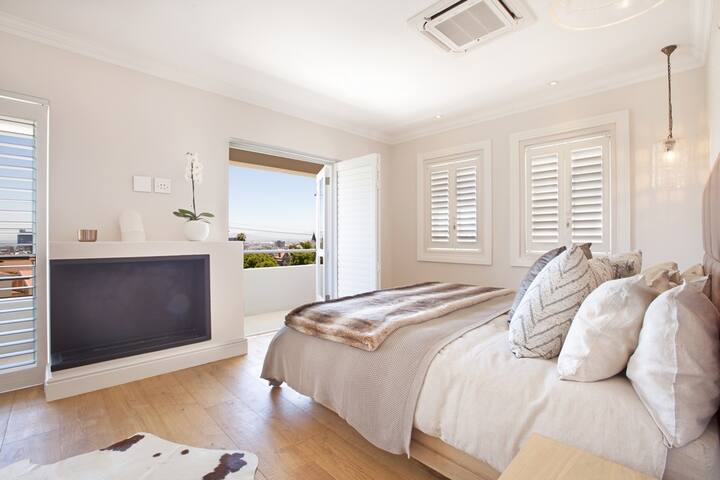 Tamboerskloof Views gallery image 3