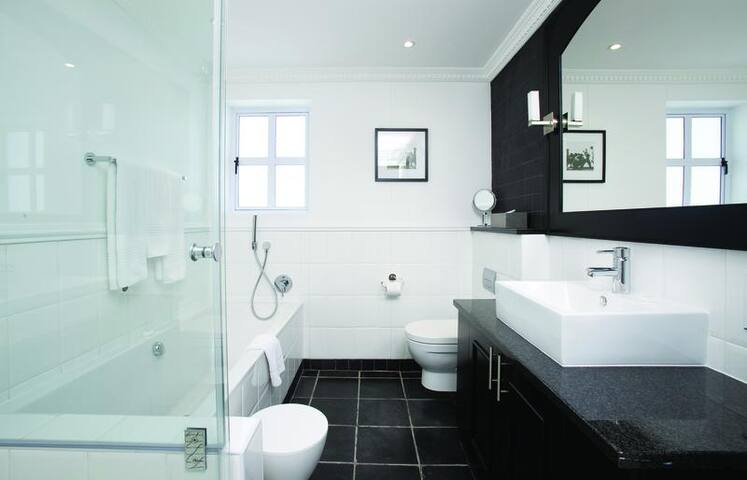 3 Bedroom Apartment gallery image 3