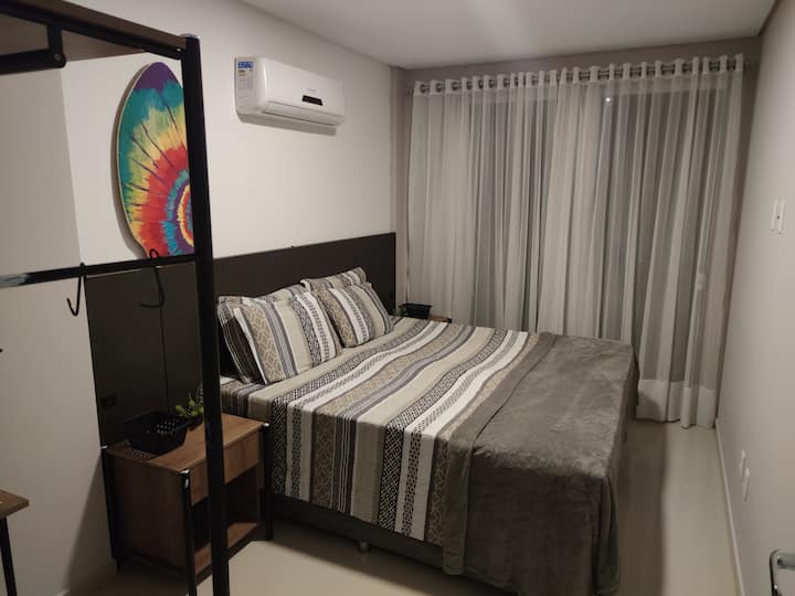 第三间卧室，一张图片提供双人选项。您仍然可以为两个孩子使用辅助侧面。