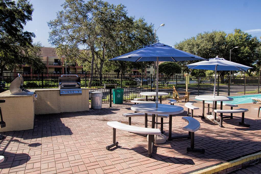 Westgate Blue Tree outside area