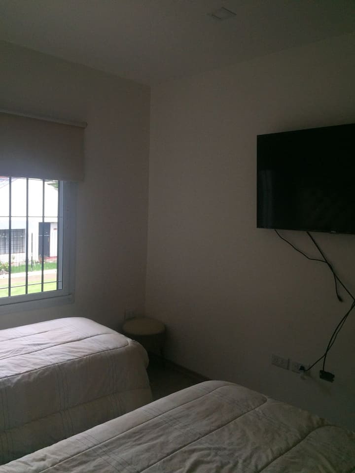 საძინებელი 1