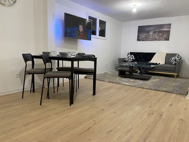 Appart grand F2  à 20km Paris et proche aéropOrly