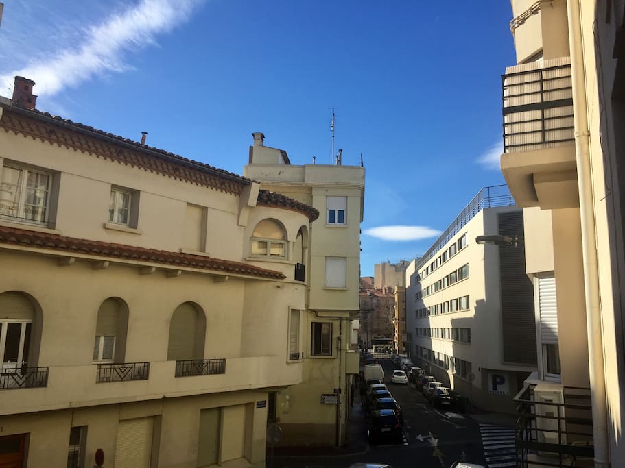 A 100 M DE LA FNAC