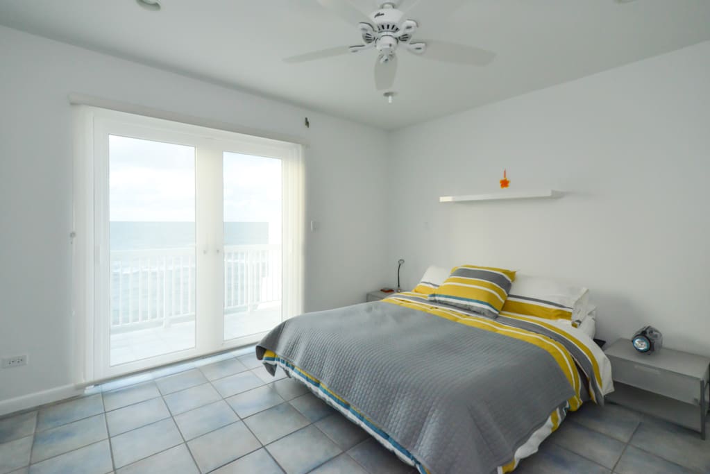 Double bedroom, 1st floor